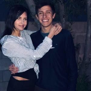 Meet your Posher, Alex